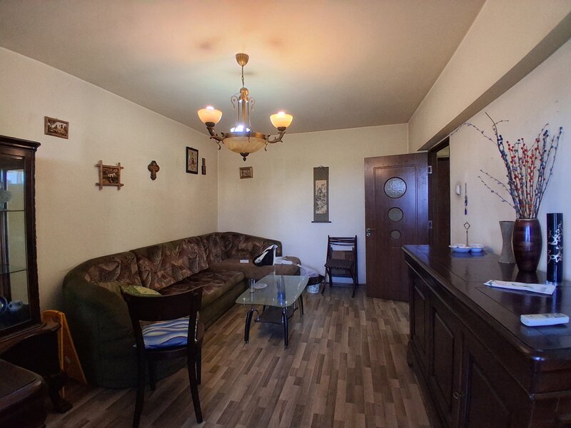 Doamna Ghica, 3 camere decomandat, vedere parc,70 mp