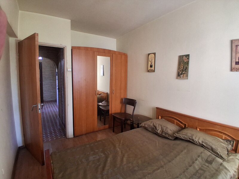 Doamna Ghica, 3 camere decomandat, vedere parc,70 mp